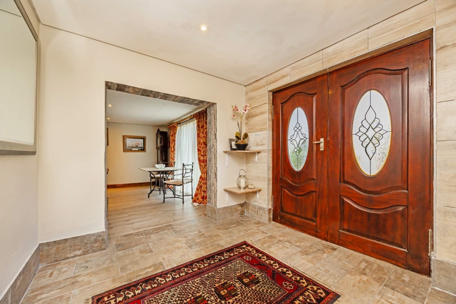 8 Bedroom Property for Sale in Baronetcy Estate Western Cape